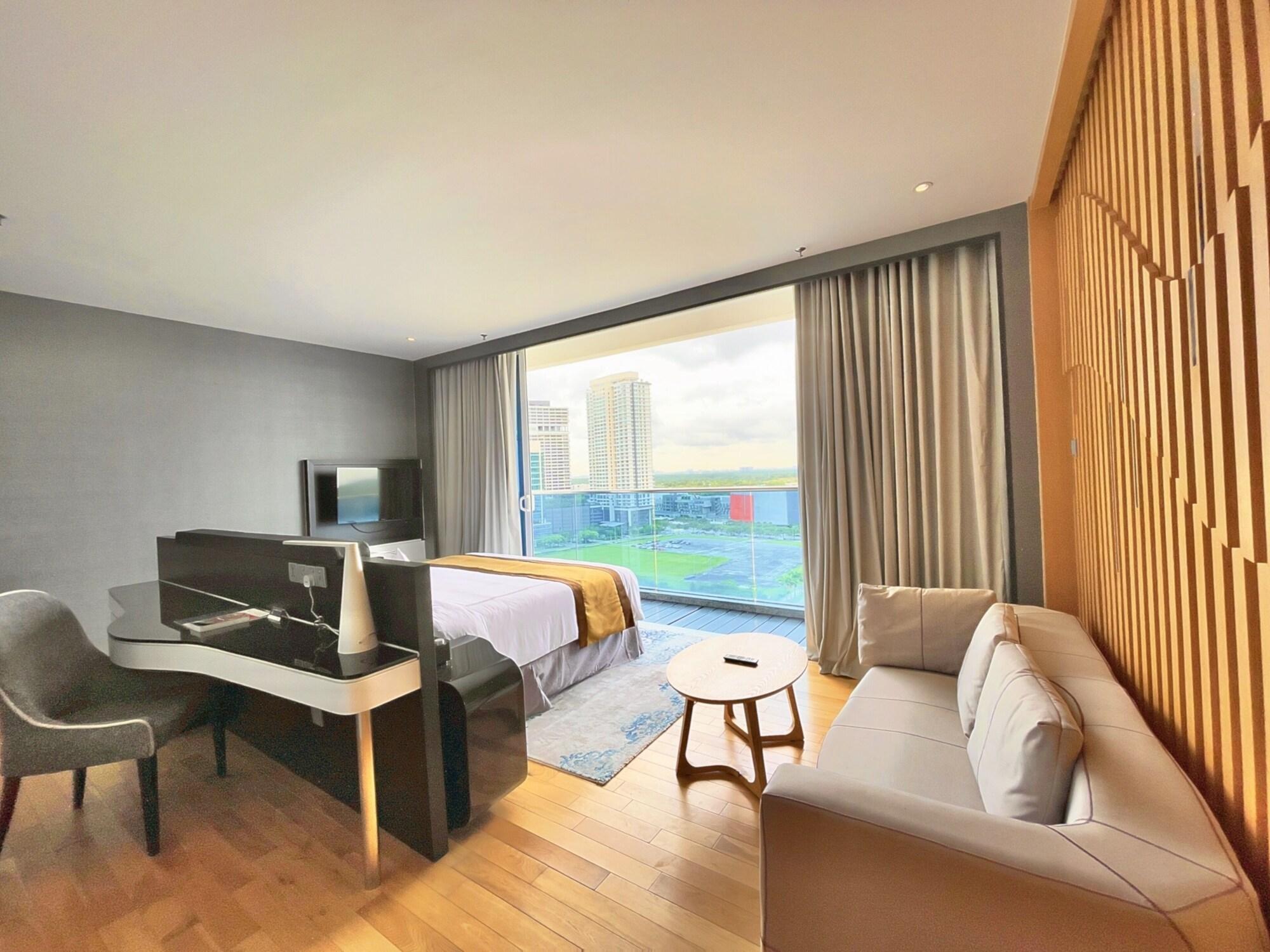 Fraser Place Puteri Harbour Нусаджая Екстериор снимка A room at the hotel